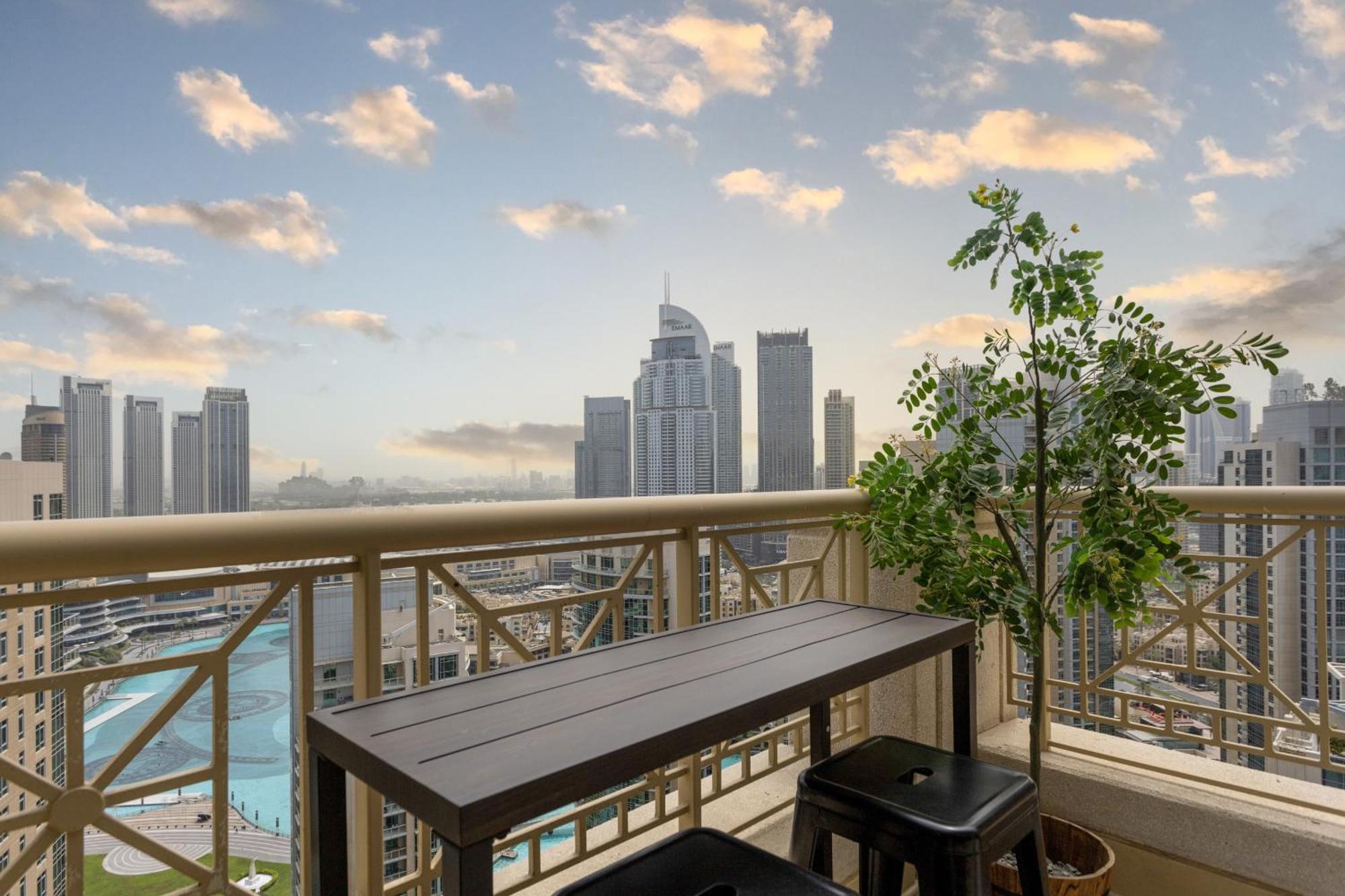 Luxury 2Br Downtown Apt With Burj Khalifa Views Dubaï Extérieur photo