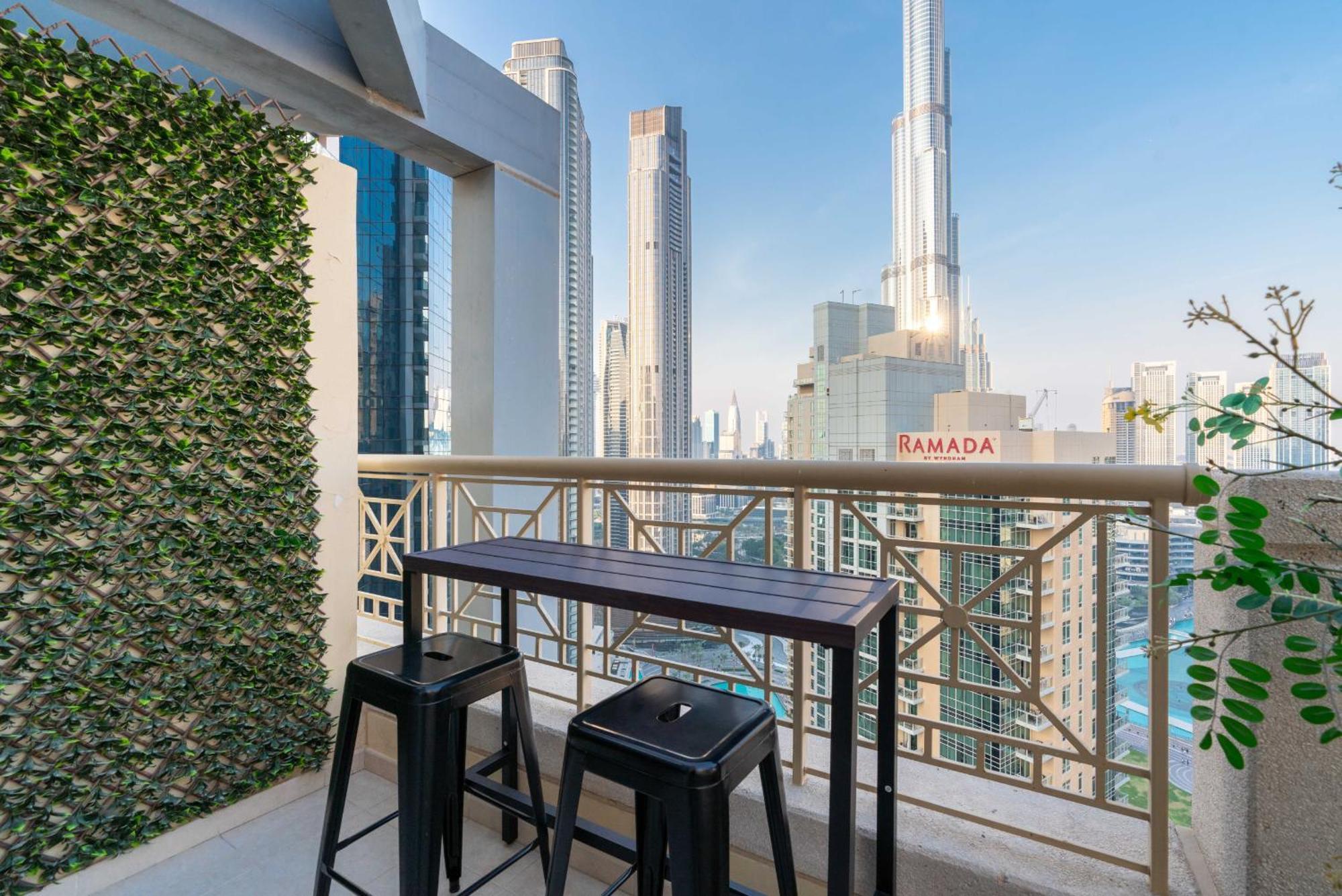 Luxury 2Br Downtown Apt With Burj Khalifa Views Dubaï Extérieur photo