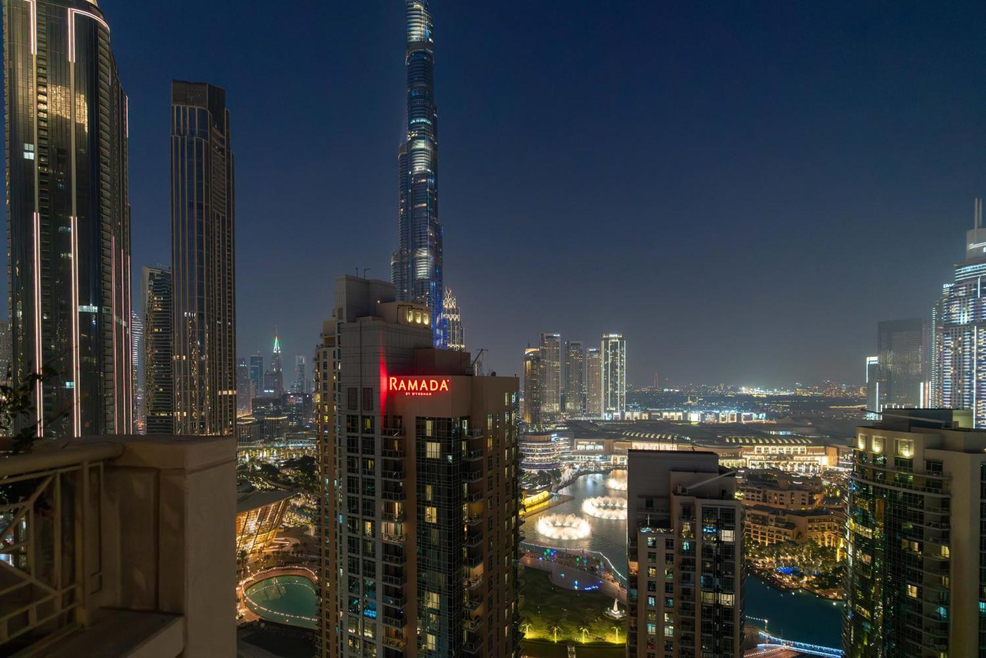 Luxury 2Br Downtown Apt With Burj Khalifa Views Dubaï Extérieur photo